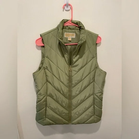 MICHAEL Michael Kors Olive Quilted Vest Womans Size M - Picture 1 of 3